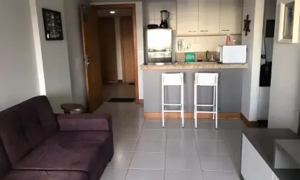 1/4 mobiliado no bahia suites – 50m² | vista lateral | infraestrutura completa