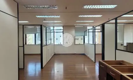 Sala comercial para alugar na Rua Rui Barbosa, 1145, Centro, Ribeirão Preto por R$ 2.000