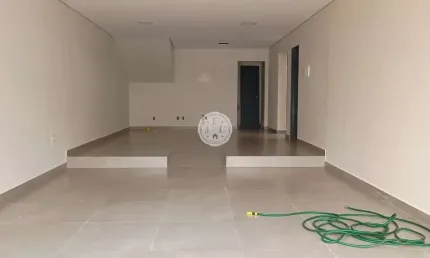 Sala comercial para alugar na Rua Prudente de Morais, 1140, Centro, Ribeirão Preto por R$ 3.500