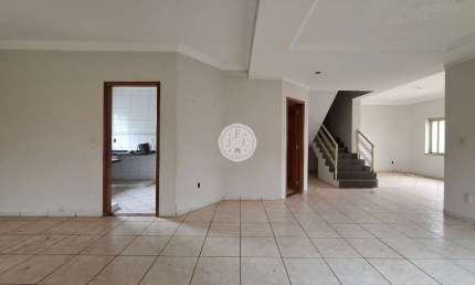 Casa com 3 quartos à venda na Rua Isaías José Ferreira, 1541, Residencial e Comercial Palmares, Ribeirão Preto por R$ 430.000