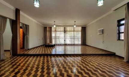 Casa com 4 quartos para alugar na Rua Luiz Antônio Musa Julião, 50, Jardim Sumaré, Ribeirão Preto por R$ 8.000