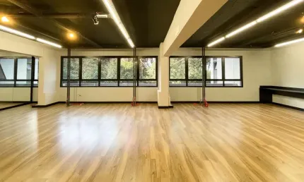 Sala comercial com 3 salas para alugar na Avenida Anita Garibaldi, 850, Cabral, Curitiba