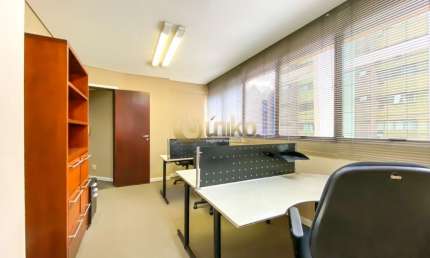 Sala comercial para alugar na Avenida Sete de Setembro, 4214, Centro, Curitiba