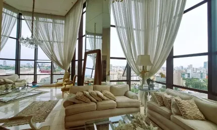 Incrível duplex com vista deslumbrante, venha conhecer!