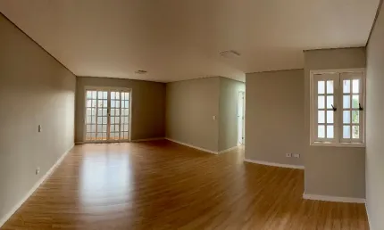 Oportunidade de Sobrado no Bairro  Alto Tarumã – Pinhais