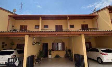 Sobrado com 2 dormitórios à venda, 214 m² por R$ 720.800,00 - Cidade Brasil - Guarulhos/SP