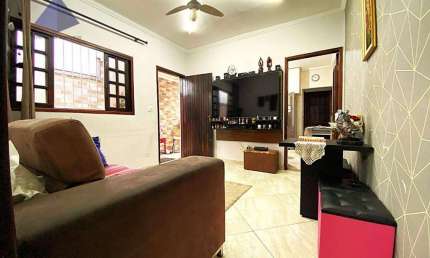 Casa à Venda com 3 dormitórios, 1 suíte e 2 vagas no Jardim Santa Cecília em Guarulhos/SP R$480.000,00