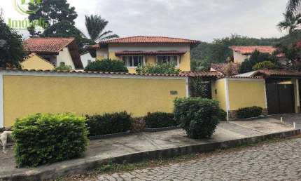 Casa com 4 quartos à venda na Rua Juriti, Itaipu, Niterói