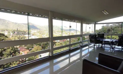 Casa com 4 Quartos à venda, 450 m² por R$ 1.600.000 - Itaipu - Niterói/RJ