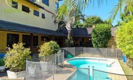 Casa com 5 Quartos para alugar por R$ 14.350/mês - Camboinhas - Niterói/RJ