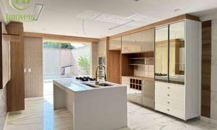Casa com 4 Quartos à venda, 442 m² por R$ 1.260.000 - Itaipu - Niterói/RJ