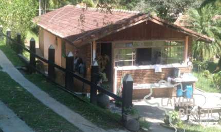 ÓTIMA CHÁCARA 5.000M² COM 3 CASAS EM NATIVIDADE DA SERRA!