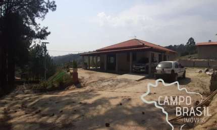 Chácara bem localizada em Santa Branca! Aceita carro como parte do pagamento!