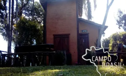 Linda chácara com vista privilegiada para as montanhas da região!