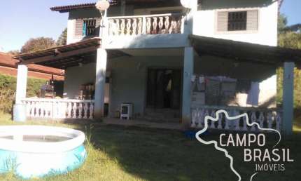Ótima chácara em Monteiro Lobato! Com casa boa, lago e varanda gourmet!