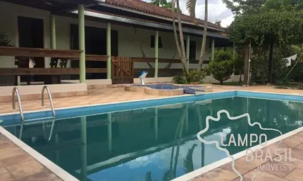 Lindo sítio próximo a cidade com muito conforto! aceita permuta!