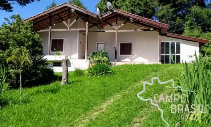 Chácara com 6mil m², com casa boa, piscina e lago! estuda permuta!