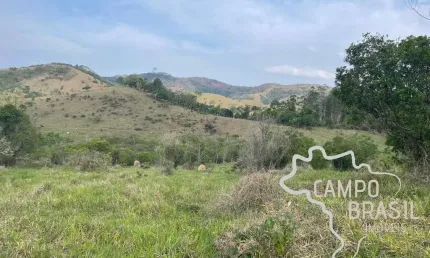 ÁREA RURAL 20.000M² COM NASCENTE E ÓTIMA TOPOGRAFIA !