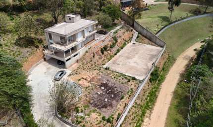 CH00360 - CHÁCARA MAGNIFICA EM PLANALTO VERDE, SÃO ROQUE - SP