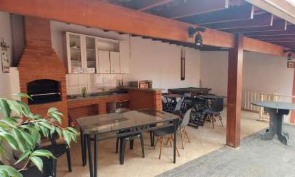 CA00319 - CASA SOBRADO DE 170M² COM SACADA, EM SÃO ROQUE - SP