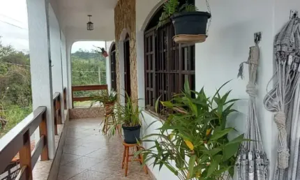 CA00335 - CASA / SOBRADO À VENDA DE 238M² CONSTRUÍDOS, EM SÃO ROQUE - SP