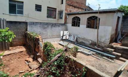 Casa comercial com 1 sala à venda no Rio Branco, Belo Horizonte  por R$ 1.200.000