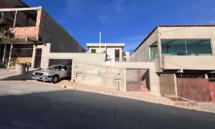 Casa com 3 quartos à venda na Vida Nova, Vespasiano  por R$ 420.000