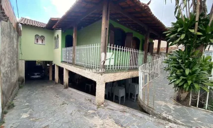 Casa com 4 quartos à venda na Santa Mônica, Belo Horizonte  por R$ 750.000