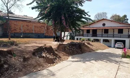 Casa com 3 quartos à venda em Braúnas, Belo Horizonte  por R$ 1.650.000