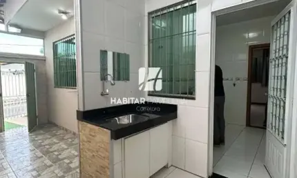 Casa em condomínio fechado com 2 quartos para alugar em Copacabana, Belo Horizonte  por R$ 1.900