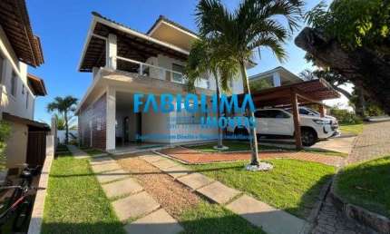Excelente casa, condomínio fechado na estrada do coco