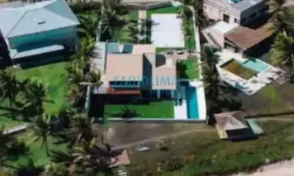 Casa a venda e aluguel, pé na areia, Arembepe, Cond. Praia dos Lagos