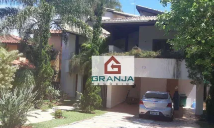 Se interessou por essa casa encantadora? Entre em contato com Luiza 11979825993.