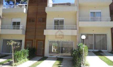 Casa com 2 dormitórios à venda, 165 m² por R$ 615.000,00 - Granja Viana - Cotia/SP