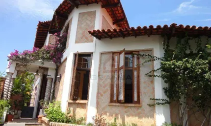 Casa com 4 dormitórios à venda, 307 m² por R$ 1.650.000,00 - Granja Viana - Jandira/SP