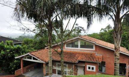 Casa com 4 dormitórios à venda, 205 m² por R$ 1.150.000,00 - Granja Viana - Embu das Artes/SP