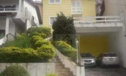 Casa com 3 dormitórios à venda, 210 m² por R$ 990.000,00 - Granja Viana - Jandira/SP