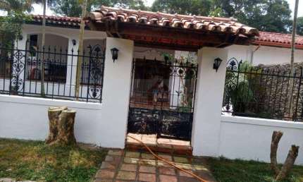 Casa com 4 dormitórios à venda, 369 m² por R$ 1.300.000,00 - Granja Viana - Cotia/SP