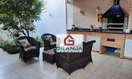 Casa com 3 dormitórios à venda, 149 m² por R$ 980.000,00 - Granja Viana - Cotia/SP