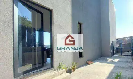 **Agende uma visita e surpreenda-se com essa joia rara na Granja Viana.**