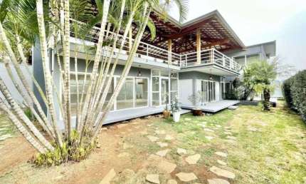OPORTUNIDADE! Linda Casa com 4 suítes, condomínio c/ lazer, por apenas R$ 1.190,00 - Condomínio Parque São Paulo Cotia - SP