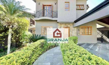 Linda Casa com 3 dormitórios (1 suíte), piscina, churrasqueiraà venda, 318 m² por R$ 1.650.000 - São Paulo II - Cotia/SP