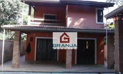 Imóvel em Condomínio com 3 dormitórios (1 suíte com banheira), churrasqueira, piscina à venda por R$ 1.300.000 - Parque Nova Jandira - Jandira/SP