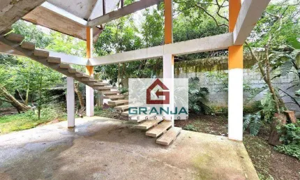 Se você busca um projeto sólido e moderno para finalizar do seu jeito, essa casa é perfeita para você!
