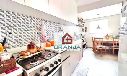 Aconchegante Casa com 2 dormitórios, churrasqueira, armários! à venda, 60 m² por R$ 310.000 - Chácara Pavoeiro - Cotia/SP