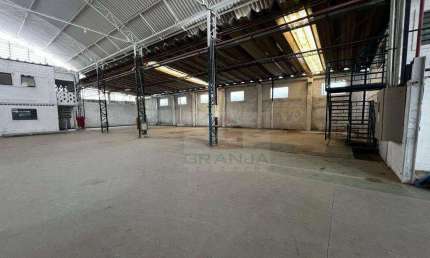 Galpão Completo, salas, área de serviço, vestiário e refeitório! para alugar, 1600 m² por R$ 26.600/mês - Jardim Colibri - Cotia/SP