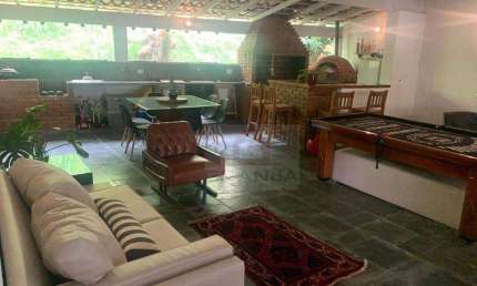 Oportunidade Imperdível no Condomínio Villa Bianca! 4 dorms/2sts, gourmet e mais! à venda, 274 m² por R$ 850.000 - Jandira/SP