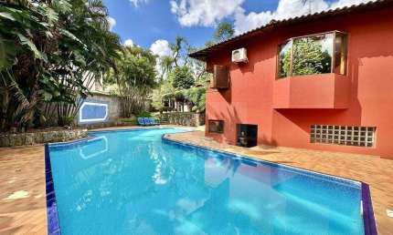 Incrível Casa com 3 suítes, planejados e muito lazer! à venda, 604 m² por R$ 3.400.000 - Bosque do Vianna - Cotia/SP