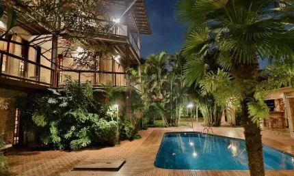 Incrível Casa com 7 suítes, edícula, adega, planejados! à venda, 628 m² por R$ 4.200.000 - Morada dos Pássaros - Barueri/SP