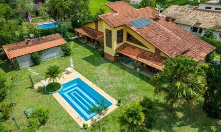 Maravilhosa casa sustentável e muito verde! 5 dorms/2sts, gourmet, living integrado! para alugar, 406 m² por r$ 10.500/mês - do carmo - são roque/sp